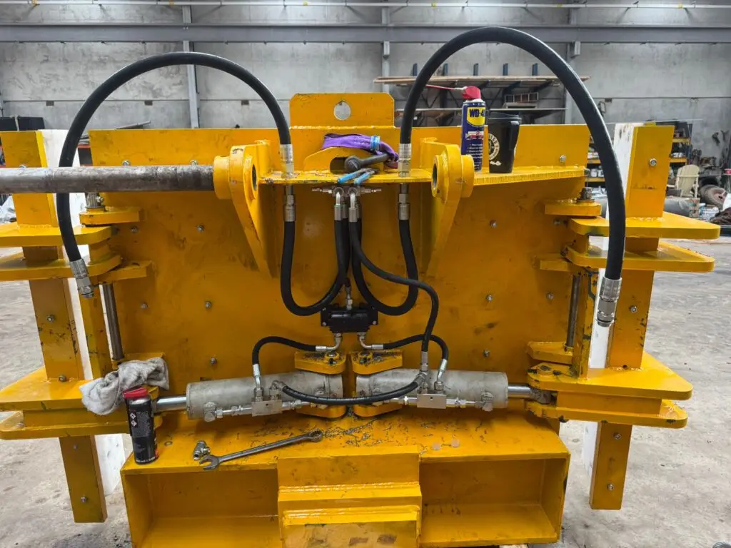 Excavator and digger hydraulic hose lines supported by CPR Hydraulics serving Castlederg